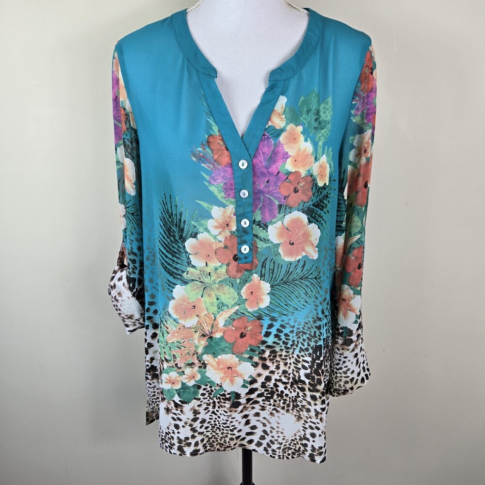 Soft Surrounding Womens Top M Green Floral Animal Print Popover V Neck Shirt